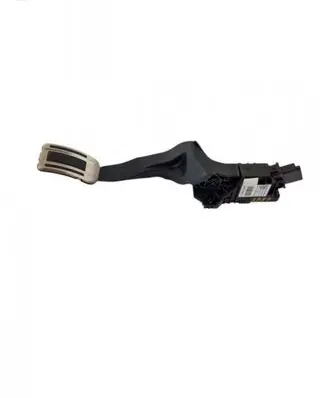 Opel Mokka B Accelerator throttle pedal 9827705480