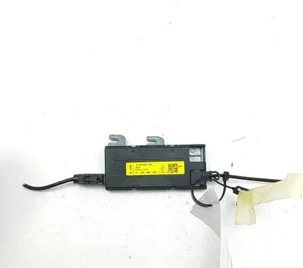 Porsche 911 991 Aerial antenna amplifier 9P1035225B