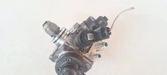 Fuel injection high pressure pump