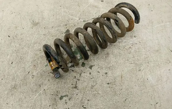 Chrysler 300 - 300C Rear coil spring