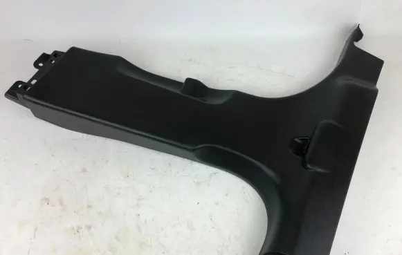Maserati Ghibli (B) pillar trim (bottom) 06700729250 MBB157S925N