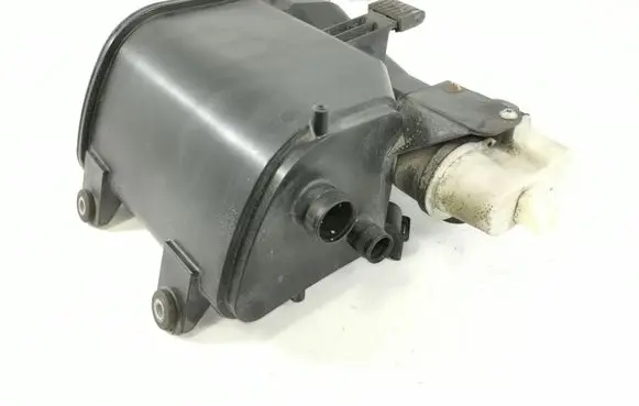Active carbon filter fuel vapour canister