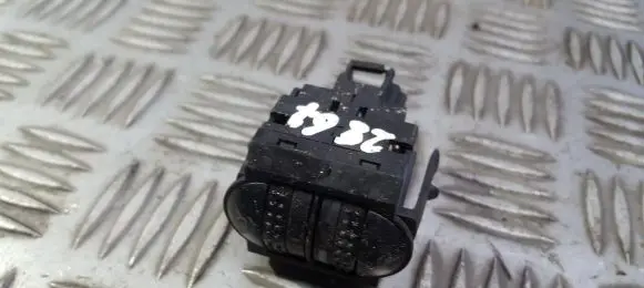 Volkswagen PASSAT B5.5 Headlight level height control switch 3b0941333c