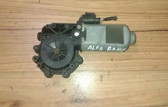 Alfa Romeo 156 Front door window regulator motor c05x231297