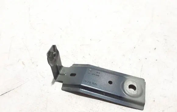 Cupra Formentor Fender mounting bracket 5FF821328