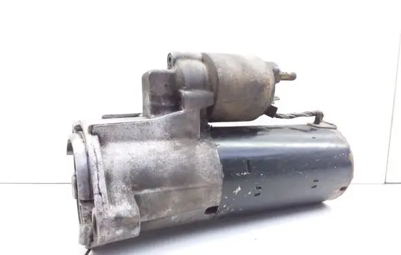 Volkswagen PASSAT B5 Starter motor 068911024H 0001124020 9912210428