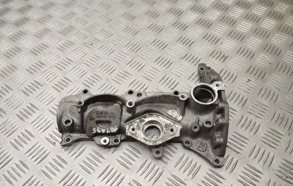 Nissan Qashqai Rocker cam cover A2820104502 132653854R