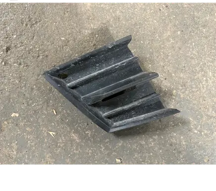 Front bumper lower grill