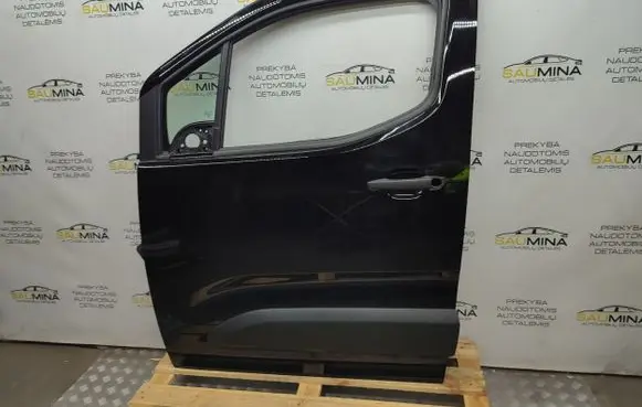 Fiat Doblo III Front door