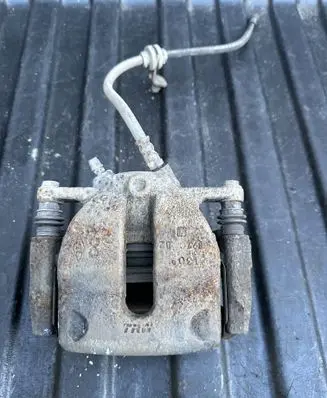 Mercedes-Benz Citan W415 Front brake caliper 820102055