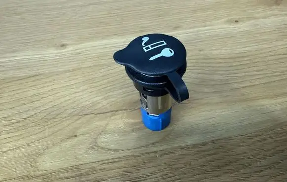 Dodge Caliber Cigarette lighter rear 
