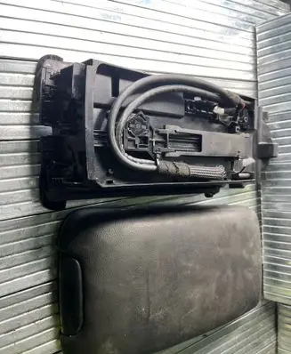 Mercedes-Benz C W203 Armrest E046211132 E046211121