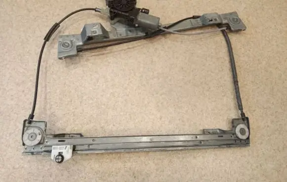 Renault Kangoo II Front door window regulator with motor 128001182B 3P1804