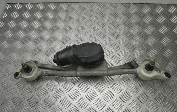 Suzuki Splash Front wiper linkage 183LH T8092