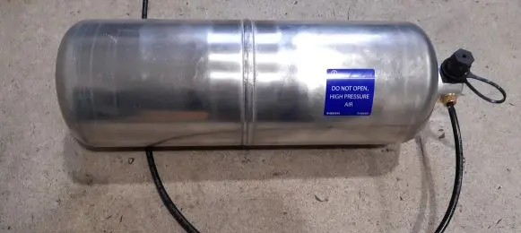 Volvo XC90 Air suspension tank/reservoir 31360725