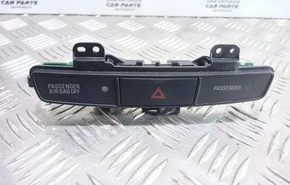 Mitsubishi Lancer VIII Hazard light switch