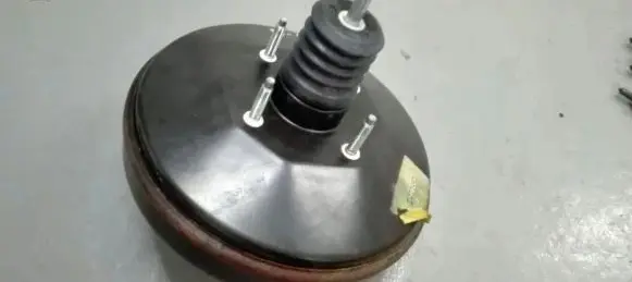 Ford B-MAX Brake booster