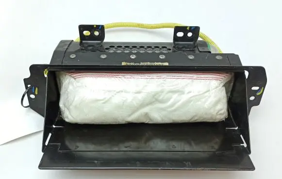 Cadillac STS Seville Passenger airbag