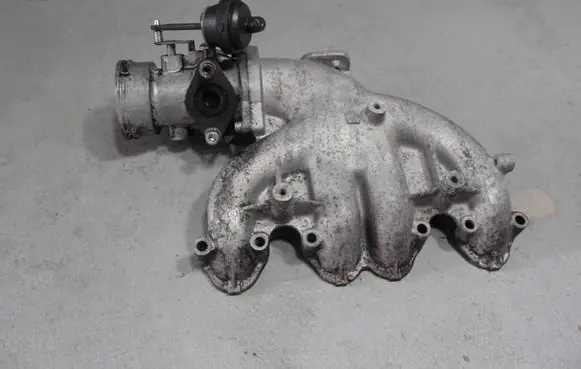 Volkswagen Transporter - Caravelle T5 EGR valve 038131501AA 038129113AG