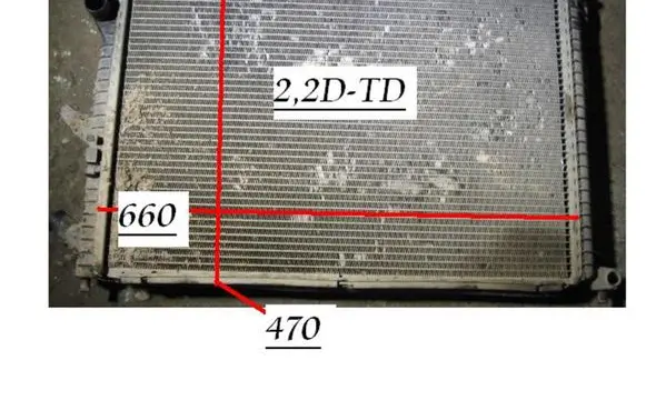 Renault Laguna I Coolant radiator 7700821916