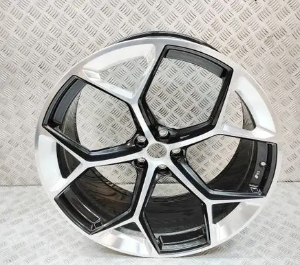 Audi Q8 R23 light alloy rim 4M8601025BG