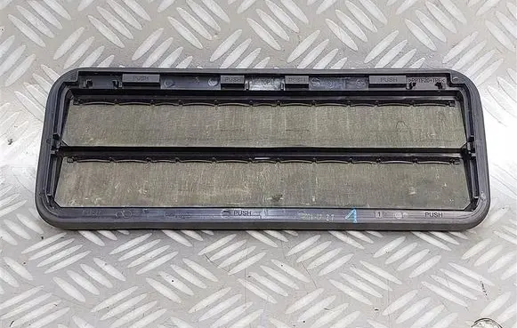 Ford Ranger Quarter panel pressure vent AB3915280B62AA