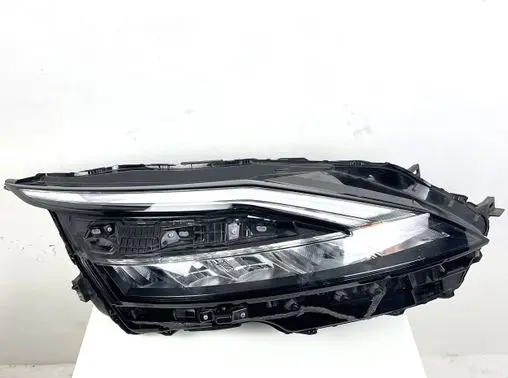 Nissan Qashqai J12 Headlight/headlamp 260106UN0C
