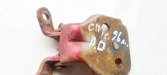 Honda Civic Front door upper hinge