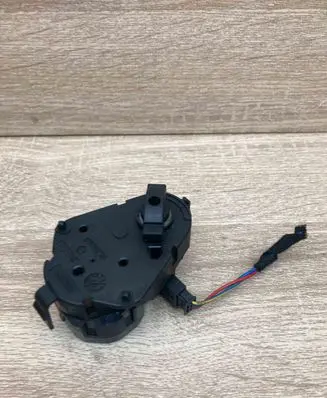 BMW 5 E60 E61 Air flap motor/actuator 6942993 WITHPLUG