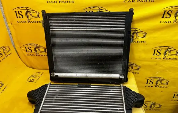 Mercedes-Benz GL X166 Coolant radiator A0995001303 A0999064000 A0995000104