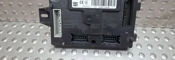 Dacia Duster II Central body control module S25053215 284B12939R A3C06268400