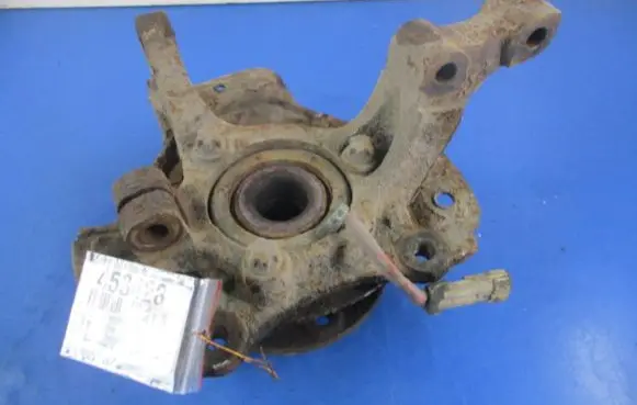 Opel Zafira B Front wheel hub spindle knuckle