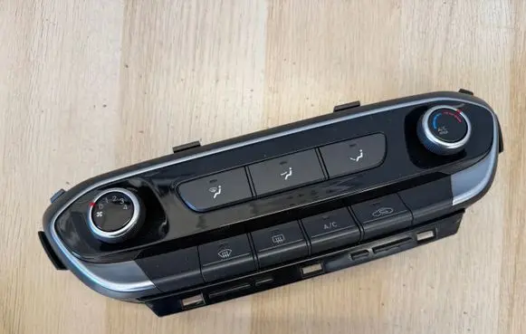 Hyundai i30 Climate control unit 97250G4000