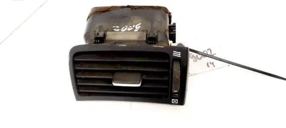 Toyota Avensis T250 Dash center air vent grill 8518C