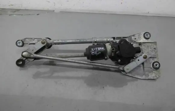 Nissan X-Trail T30 Front window lifting mechanism without motor
