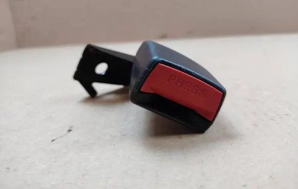Hyundai i40 Rear seatbelt buckle 130228A