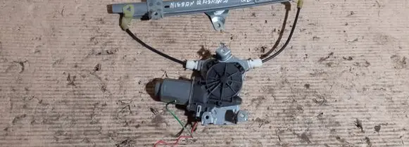 Nissan Qashqai Rear door window regulator with motor 402052A