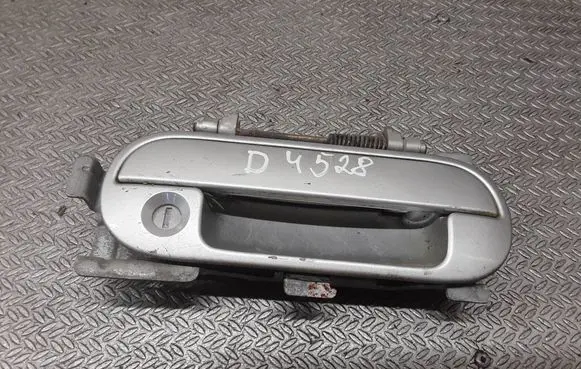 Honda HR-V Front door exterior handle 