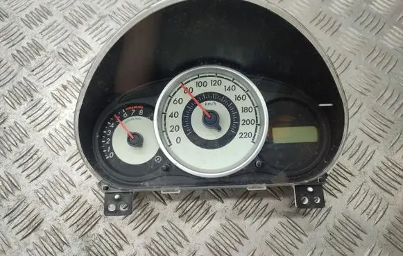 Mazda 2 Speedometer (instrument cluster) DF771C