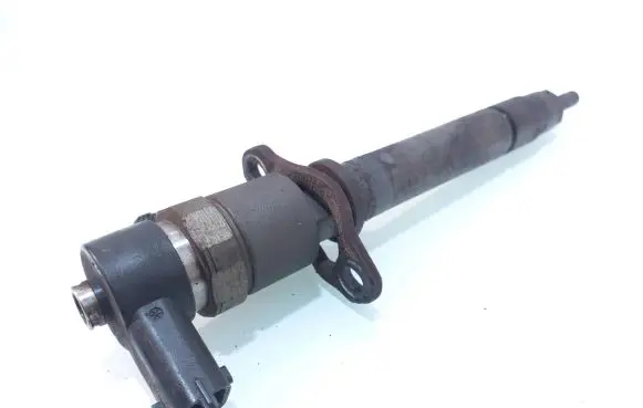 Volvo S60 Fuel injector 8658352 0445110078