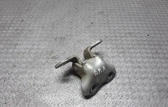 Toyota Corolla Verso AR10 Front door lower hinge 