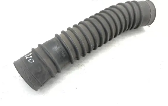 Ford Escort Air intake hose/pipe 928F9C623EA