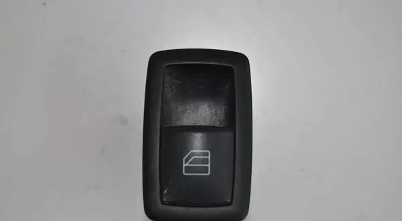 Volkswagen Golf VII Electric window control switch 