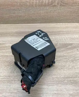 Audi A6 S6 C6 4F Fuse box set 0702521794 5866