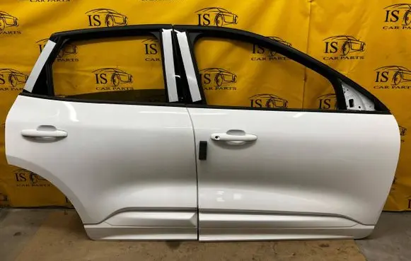 Ford Kuga III Front door 