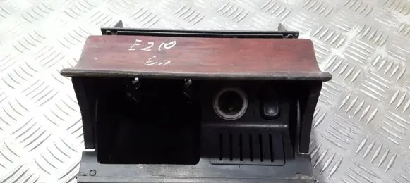 Mercedes-Benz E W210 Car ashtray