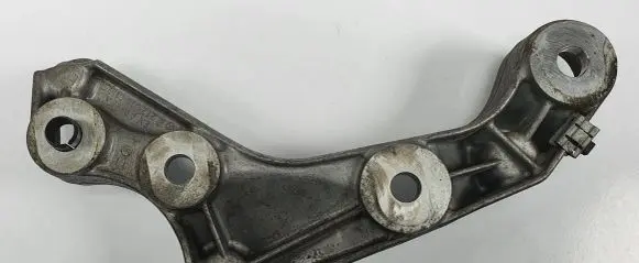Ford Mondeo MK IV Engine mounting bracket A2720140195
