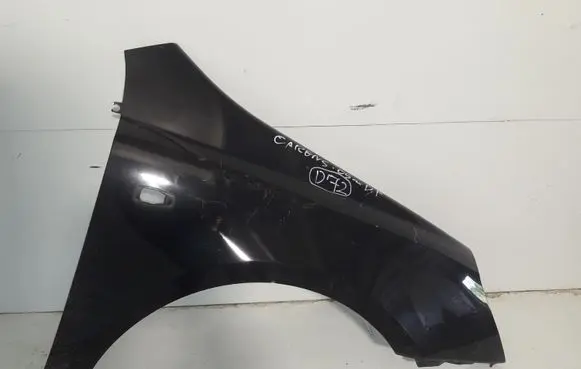 KIA Carens I Fender