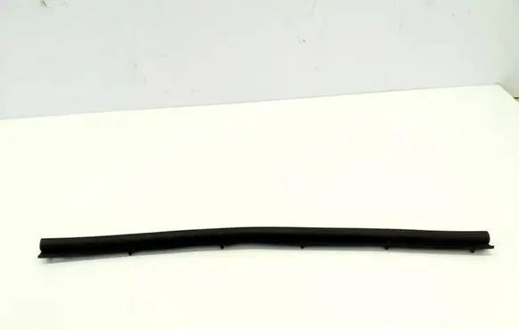 Renault Megane E-Tech Engine compartment rubber 658119498R