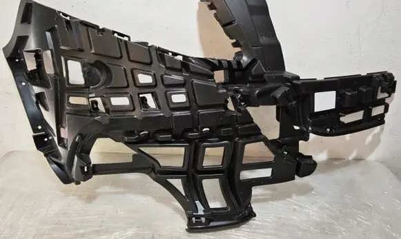 Mercedes-Benz Vito Viano W447 Front bumper mounting bracket A4478858601